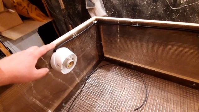 Брудер для цыплят | Как сделать отличный и дешевый брудер? | Часть 1 смотреть онлайн