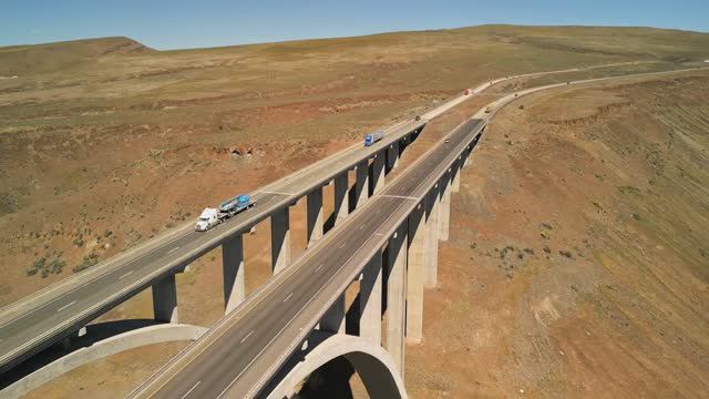 Получил из центра новое задание!Дальнобой по США смотреть онлайн