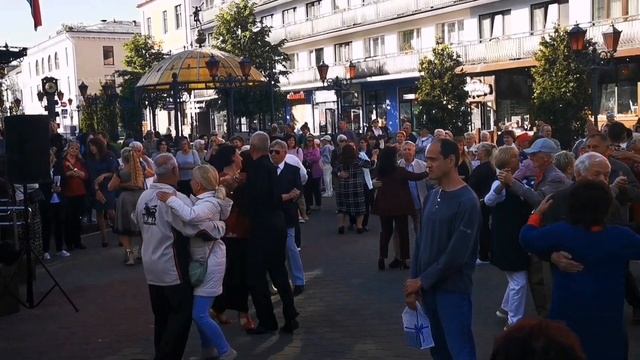 Всем, Кто Строит Для Людей Красоту Посвящается! С ДНЕМ СТРОИТЕЛЯ! смотреть онлайн
