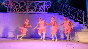 Танец маленьких поросят 31/12/2018 - Карнавальная ночь