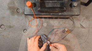 Проверить регулятор напряжения