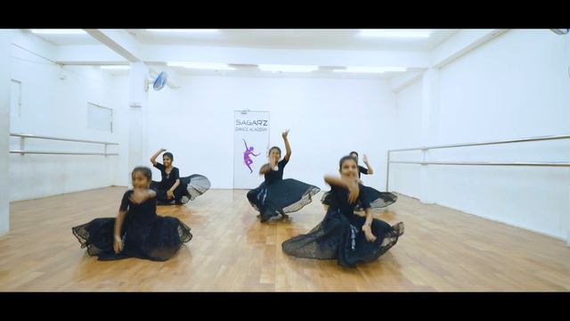 Dance Fusion | Shape of You | Taal Se Taal | Nagada Sang Dhol | Sagar'z Dance Academy смотреть онлайн