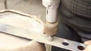 как просверлить свёрлами коронка по металлу