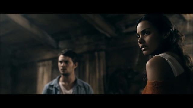 Evil Dead 2013 is Surprisingly Groovy смотреть онлайн