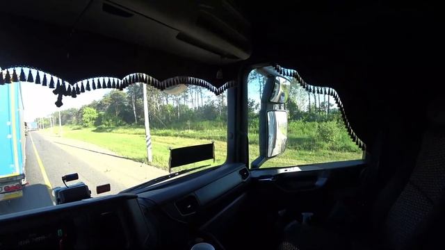 На Москву | Обочечники кладут болт на всех | Все прелести 16.5 м полуприцепа смотреть онлайн