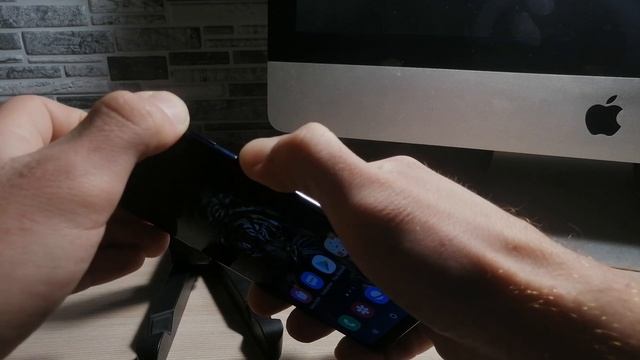 Что делать если ТЕЛЕФОН ЗАВИС и не РЕАГИРУЕТ/Смартфон АНДРОИД не выключается и не откликается! смотреть онлайн