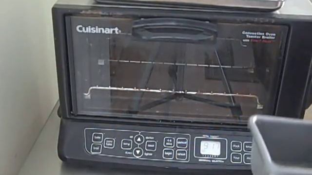 Sunny-Side-Up Eggs from Pop It In The Toaster Oven .mp4 смотреть онлайн