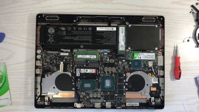 Upgrade XIAOMI Gaming Laptop‘s thermal paste and run Cinebench R20 in macOS смотреть онлайн