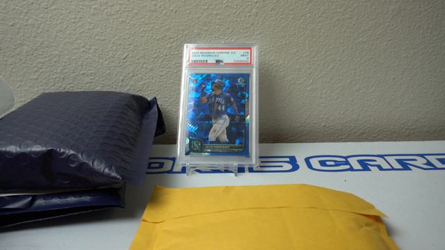 Mailday! ROY Sapphire PSA 9 + Disney Kakawow and a bunch of group break hits! смотреть онлайн