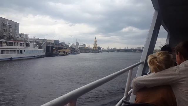 прогулка по Днепру (стартуем от Почтовой площади) смотреть онлайн