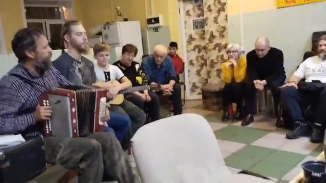 Пошли девки в лес гулять, жука чёрного искать смотреть онлайн