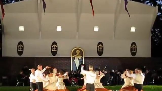 Elk Grove Strauss Festival 2010 - Tales of the Vienna Woods Waltz смотреть онлайн