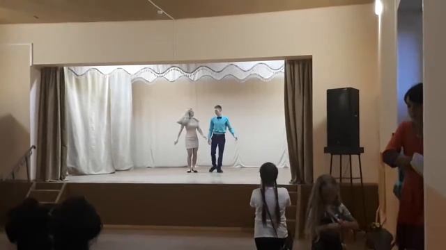 Паранормальных - Happy End танцевальный дуэт смотреть онлайн