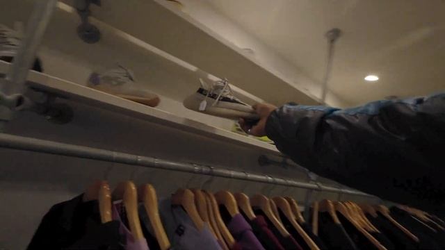 AMSTERDAM ?? STREET TOURS Ft Patta, De Bijenkorf, Sneaker District смотреть онлайн