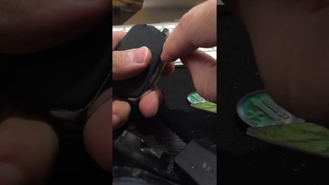 Cadillac замена батарейки на ключе