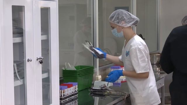 Сотрудники благовещенской администрации сдали 14 литров крови смотреть онлайн