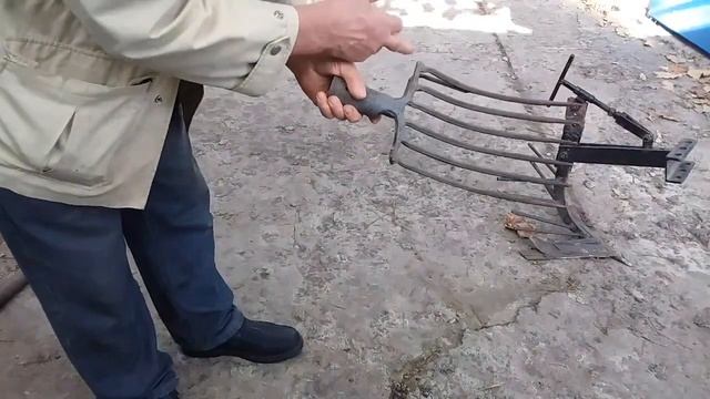 КАК УБРАТЬ КАРТОШКУ В ТВЁРДОМ ГРУНТЕ? смотреть онлайн