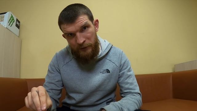 БЕГУ В САМОМ КРИМИНАЛЬНОМ РАЙОНЕ смотреть онлайн