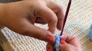 Вяжем детский плед крючком