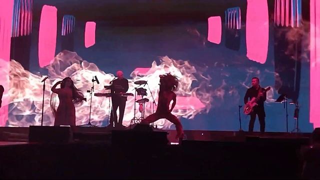 Fangoria. Intro Disco Inferno + Fiesta en el Infierno (Wizink 2022). смотреть онлайн