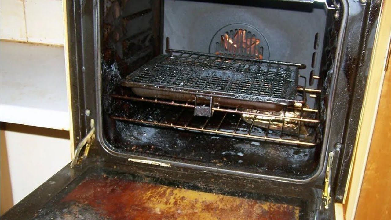 НЕВЕРОЯТНО ПРОСТОЙ СПОСОБ очистить духовку, противни, решетки не ПРИКАСАЯСЬ к ним смотреть онлайн