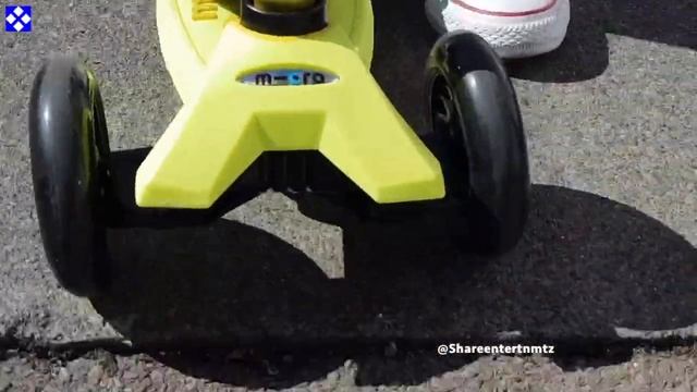 Micro Maxi Scooter Deluxe смотреть онлайн