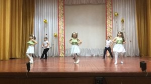 Я на сцену выхожу