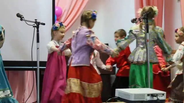 Калинка малинка 2015 ансамбль Родничок пгт.Яблоновский смотреть онлайн
