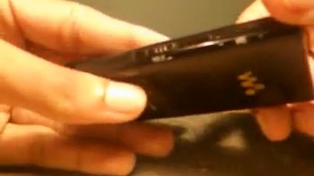 Philips SA6087 and Sony E443 mp3 players смотреть онлайн