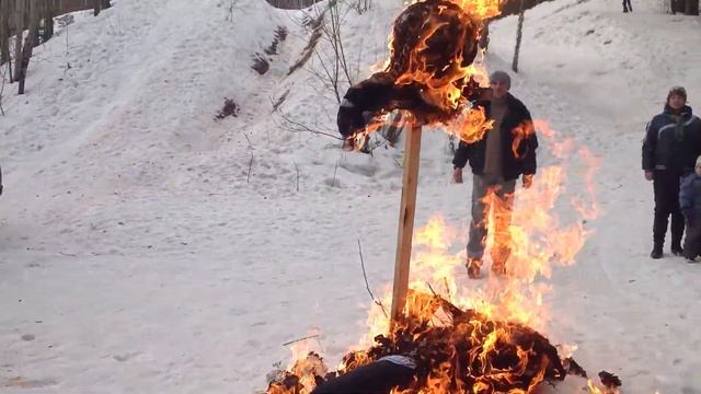 Сжигание Масленицы смотреть онлайн