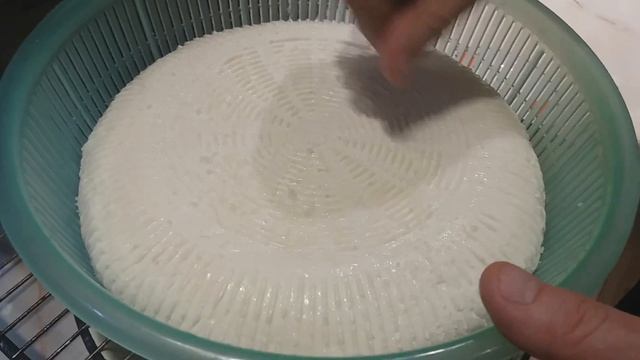 Домашний сыр. Как сделать сыр дома.Три сыра в одном рецепте. Имеретинский, Сулугуни, Рикотта. смотреть онлайн