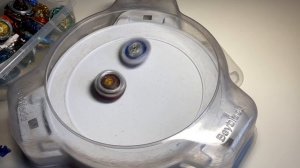 МАКСИМУМ БЕЛИАЛ 2.0 / ОЧЕНЬ КРУТО??? Бейблэйд Бёрст / Beyblade Burst