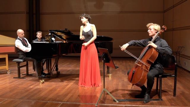 Alfonsina y el mar, Ariel Ramirez - Julia Deit-Ferrand смотреть онлайн