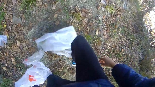 Убираем мусор на участке,заброшенного дома! смотреть онлайн