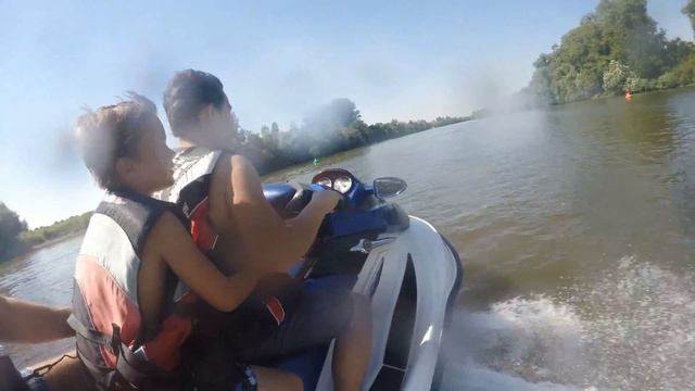 На водном скуторе с GoPro 4 Black(Jetski GoPro4 Black)