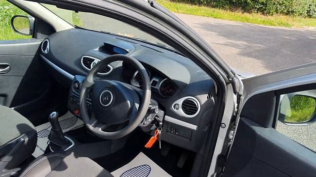 RENAULT CLIO 1.1 PETROL VO61OXS смотреть онлайн