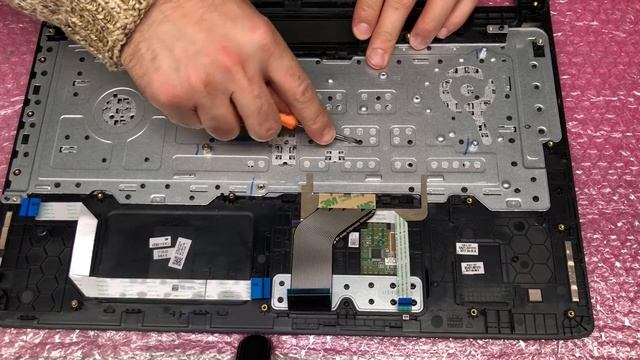 Acer E5-774g замена клавиатуры. смотреть онлайн