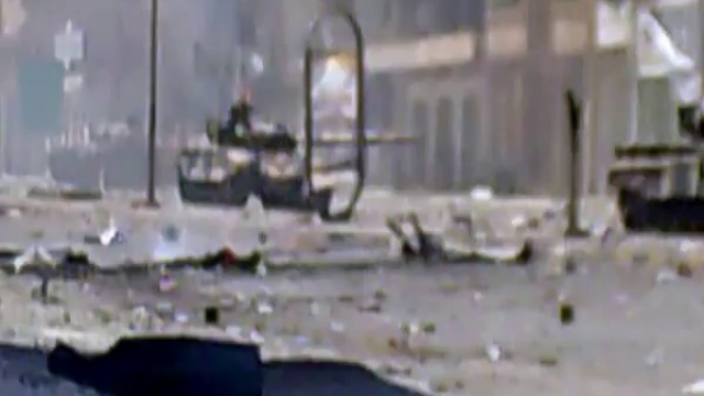 Танки Т-72 армии Каддафи штурмуют Мисурату. смотреть онлайн