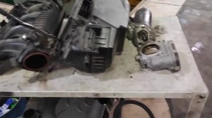 M271 течь из под маслоохладителя.