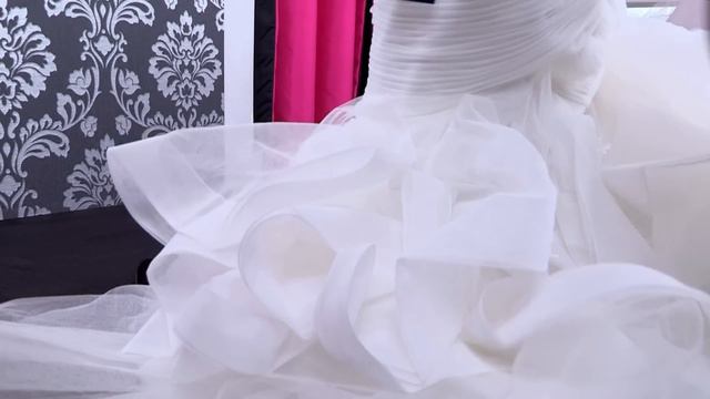 Will This Princess Find Her Perfect Royal Wedding Dress? | Say Yes To The Dress UK смотреть онлайн