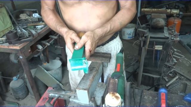 гриндер из болгарки в деталях (станина) смотреть онлайн