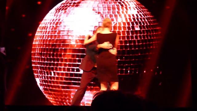 Pierre Palmade et Michèle Laroque - Ils se re-aiment - Casino de Paris 03/11/2012 смотреть онлайн
