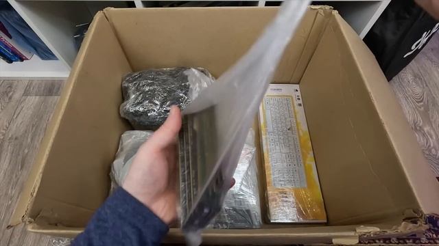 КУПИЛ на АВИТО КОРОБКУ с КОМПЬЮТЕРНЫМИ КОМПЛЕКТУЮЩИМИ и СОБРАЛ ИГРОВОЙ ПК? смотреть онлайн