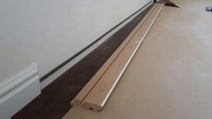 Как установить МДФ плинтус на оригинальный крепёж направляющей.