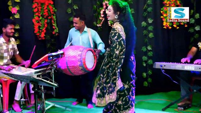 মাথা নষ্ট নাচ গানে স্টুডিও গরম করে দিলো ।। জেরিন সরকার ।। projapoti baul song смотреть онлайн
