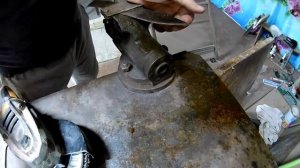 Нож из мехпилы р6м5, своими руками. Спуски. Сверлим. Травление.