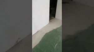 Полы с большим уклоном (6 см). Бюджетное выравнивание. Ремонт на Свердлова 30 (Тольятти).