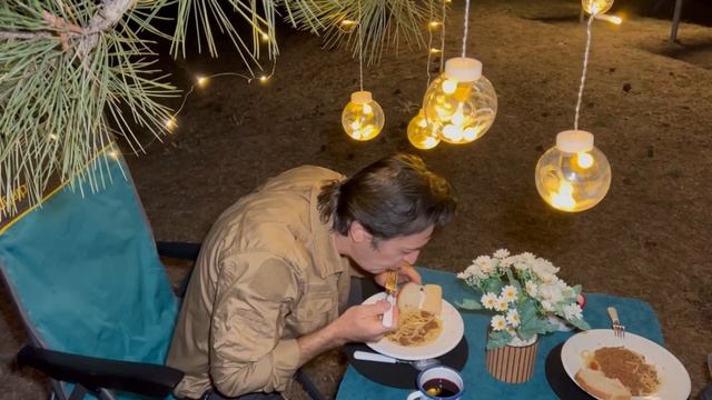 AY IŞIĞI VE GÖKGÜRÜLTÜSÜ ALTINDA KAMP YAPTIK смотреть онлайн