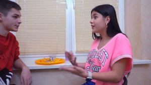 НОВАЯ ПАРА в КОЛЛЕДЖЕ ! Даша и Ник ВМЕСТЕ