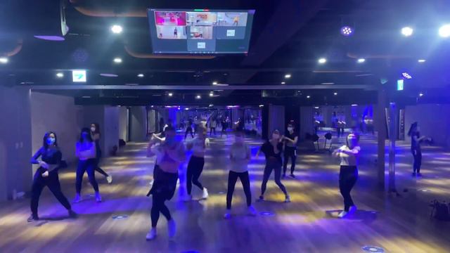Ponte A Trabajar by William Villasenor ( Mega Mix 87) ~~ Zumba with Katie Moves Taipei смотреть онлайн